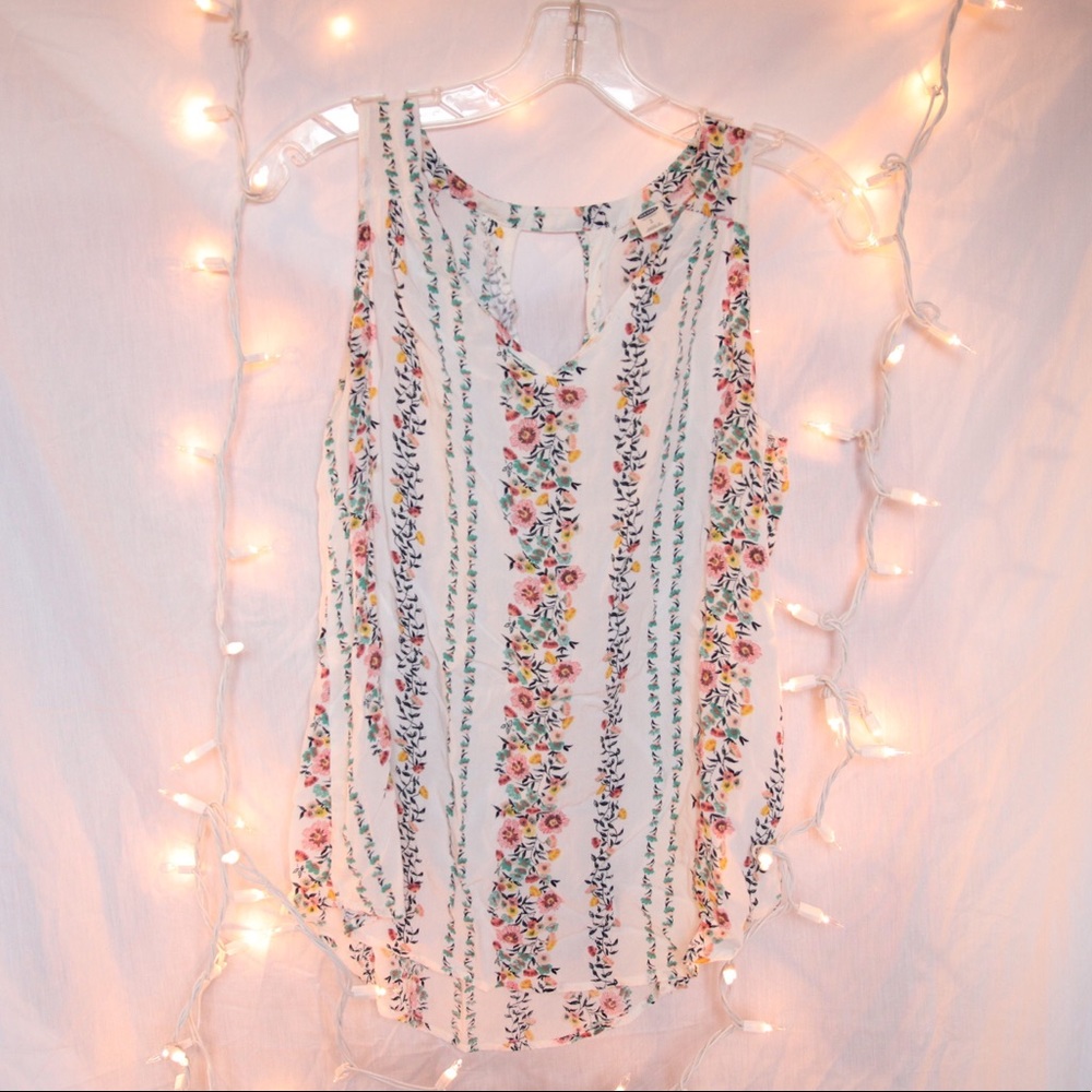 Pretty Flower Tank - Picture 2 of 4